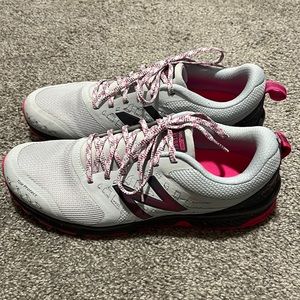 new balance running shoes